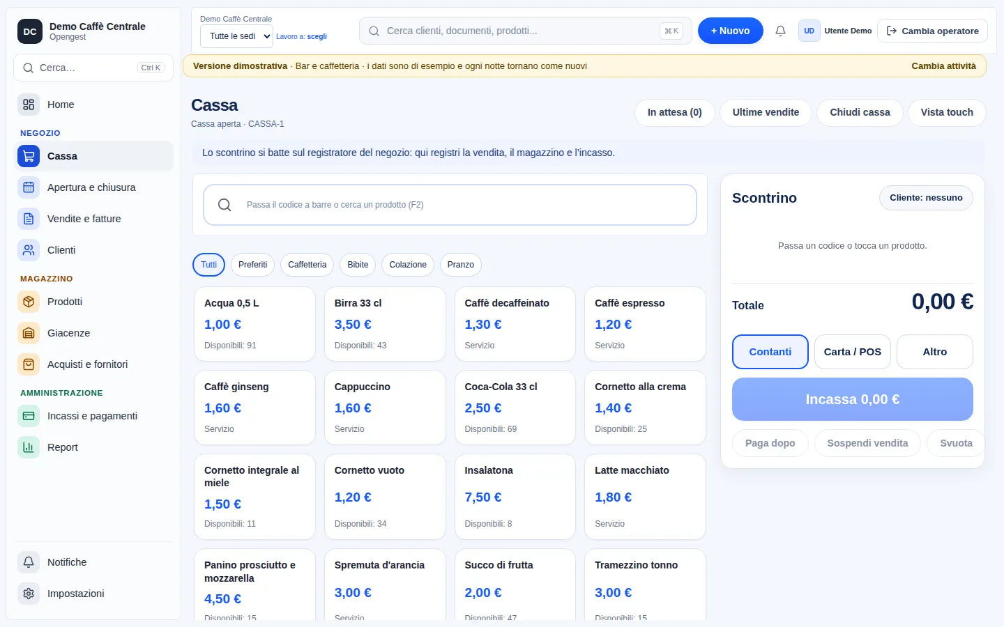 Cassa di un bar con prodotti a pulsanti